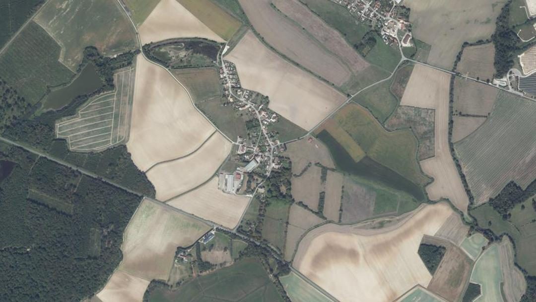 Photo 2 — Saint-Léger-Triey, Côte-d'Or (21270)