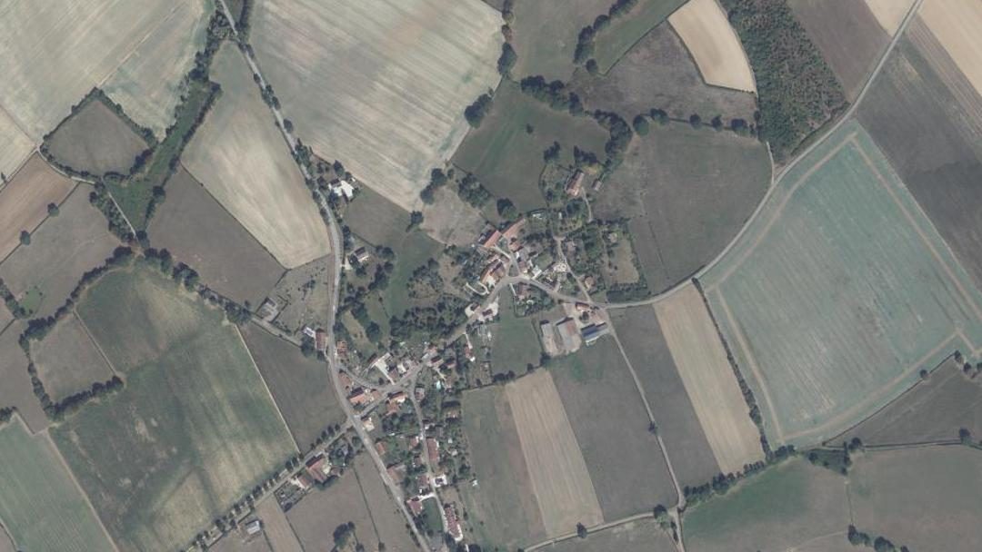 Photo 2 — Villeneuve-sous-Charigny, Côte-d'Or (21140)