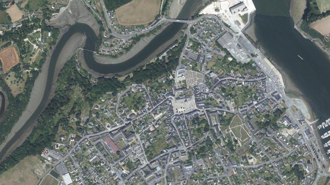 Photo 2 — Tréguier, Côtes-d'Armor (22220)