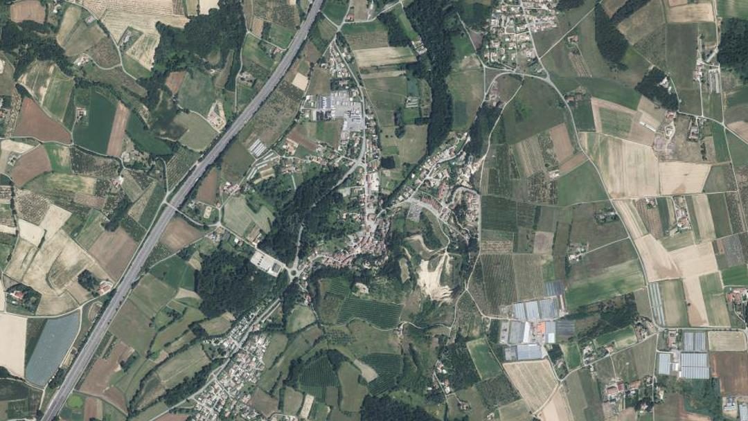 Photo 2 — Chantemerle-les-Blés, Drôme (26600)
