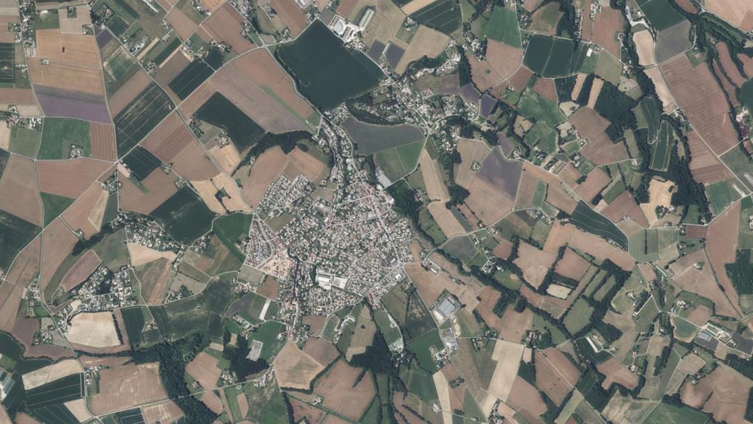 Photo 2 — Chatuzange-le-Goubet, Drôme (26300)