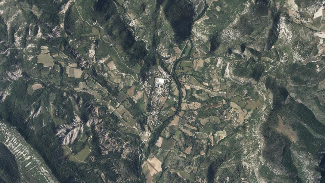 Photo 3 — Condorcet, Drôme (26110)