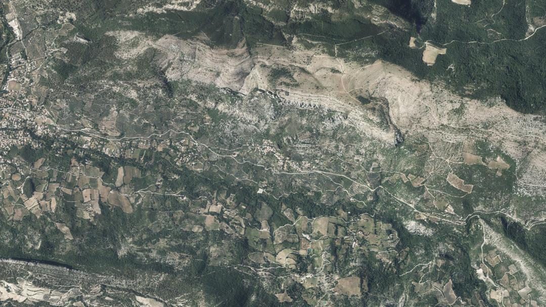 Photo 2 — La Roche-sur-le-Buis, Drôme (26170)