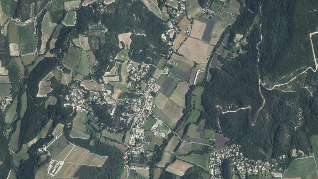 Photo 2 — Roussas, Drôme (26230)