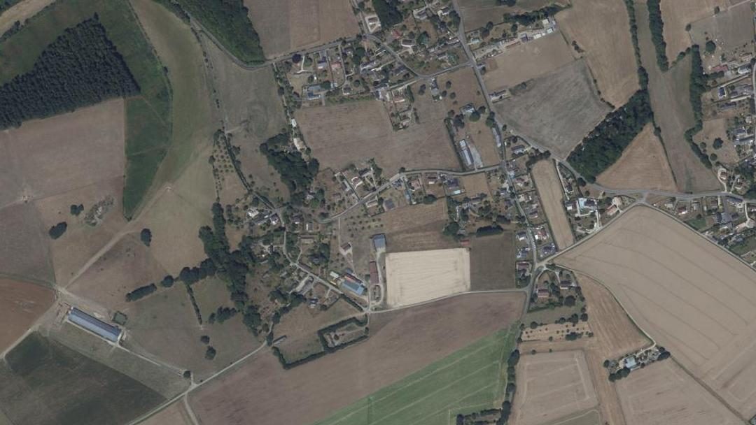 Photo 2 — Le Bec-Thomas, Eure (27370)