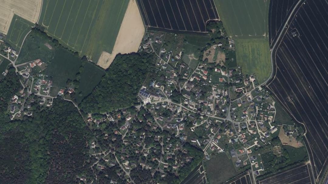 Photo 2 — Thénouville, Eure (27290)