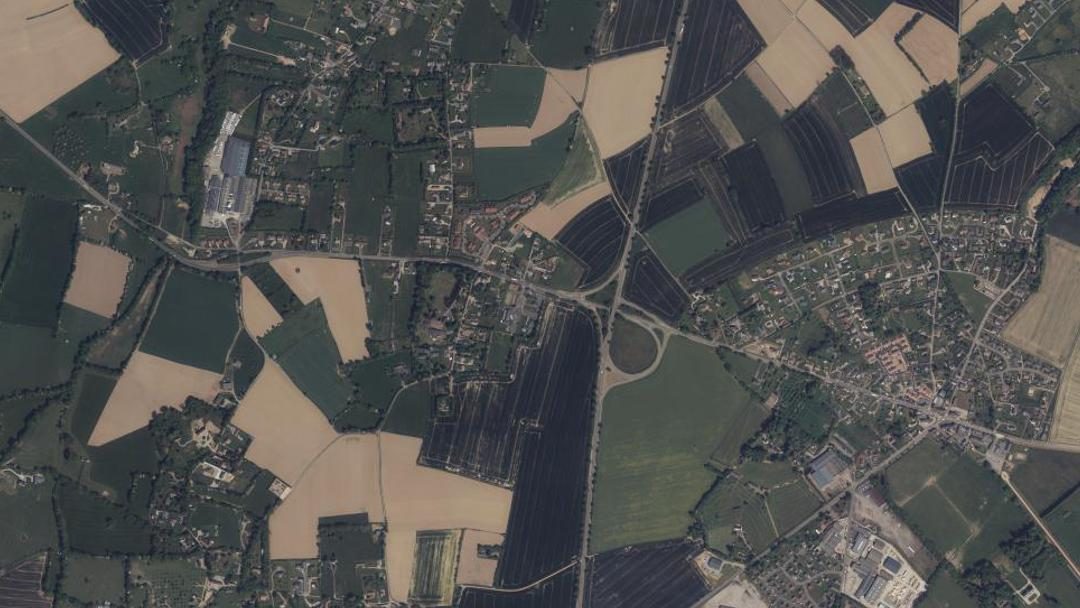 Photo 2 — Boulleville, Eure (27210)