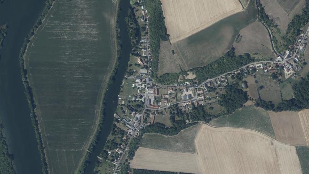 Photo 2 — Connelles, Eure (27430)