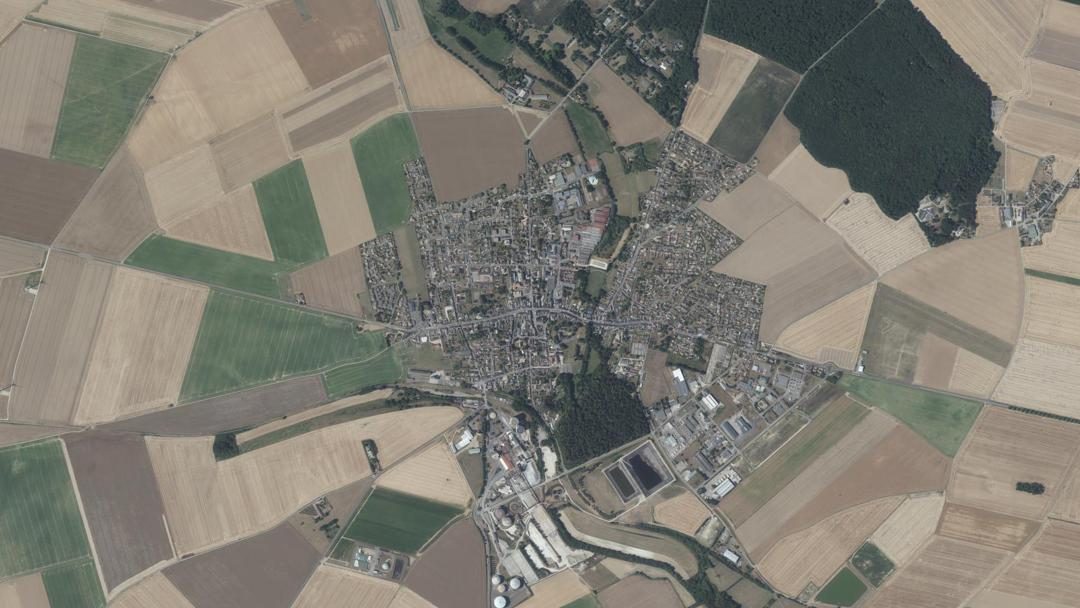 Photo 2 — Étrépagny, Eure (27150)