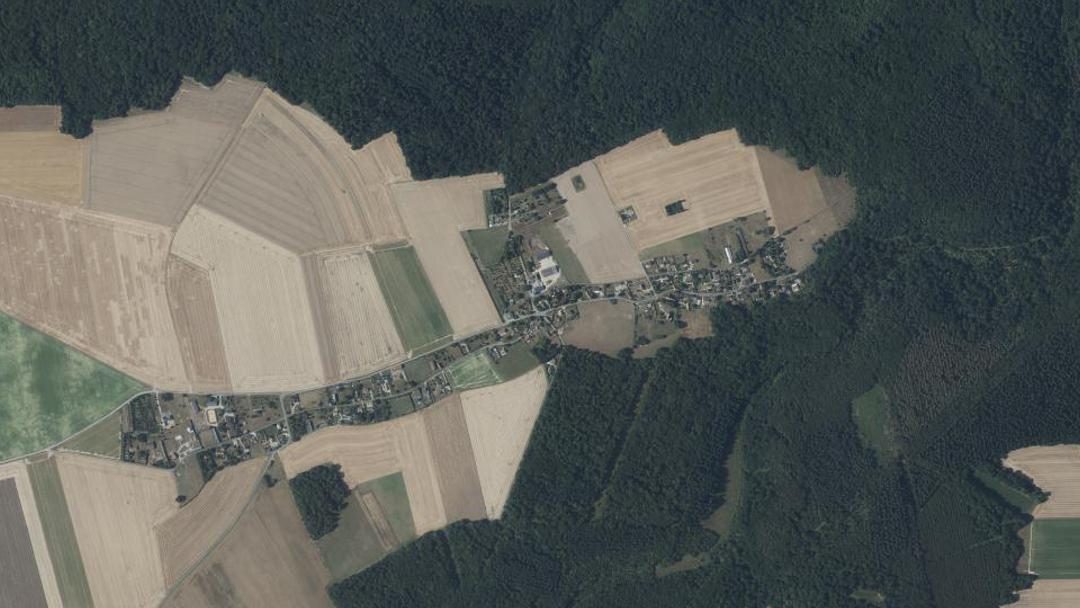 Photo 2 — Feuguerolles, Eure (27110)