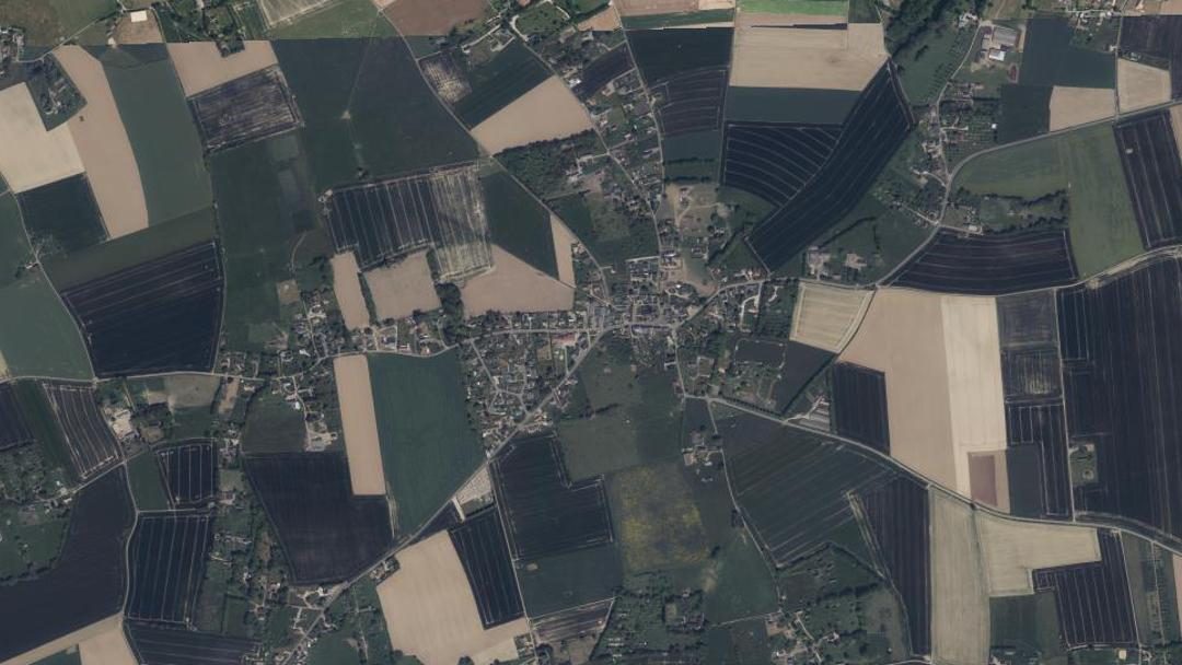 Photo 2 — Hauville, Eure (27350)