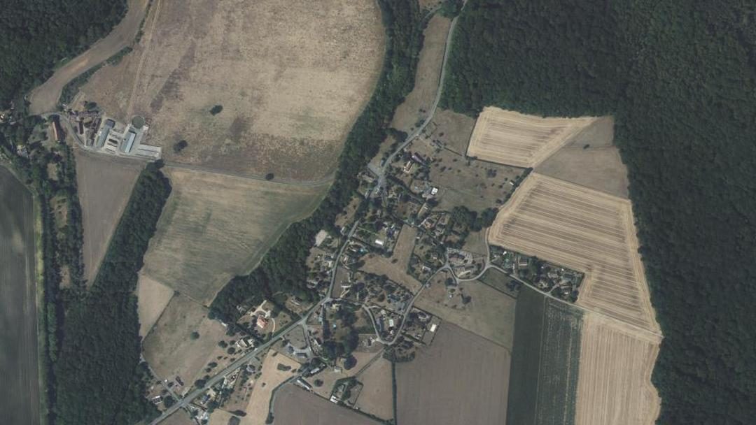 Photo 2 — La Houssaye, Eure (27410)