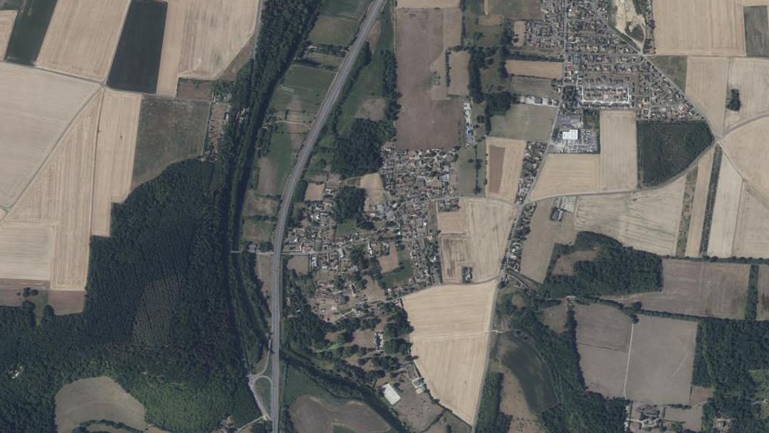Photo 2 — Pinterville, Eure (27400)