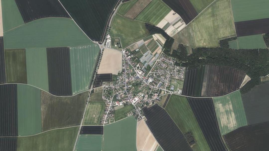 Photo 2 — Chartainvilliers, Eure-et-Loir (28130)