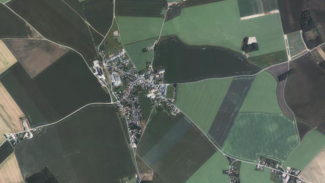Photo 2 — Clévilliers, Eure-et-Loir (28300)