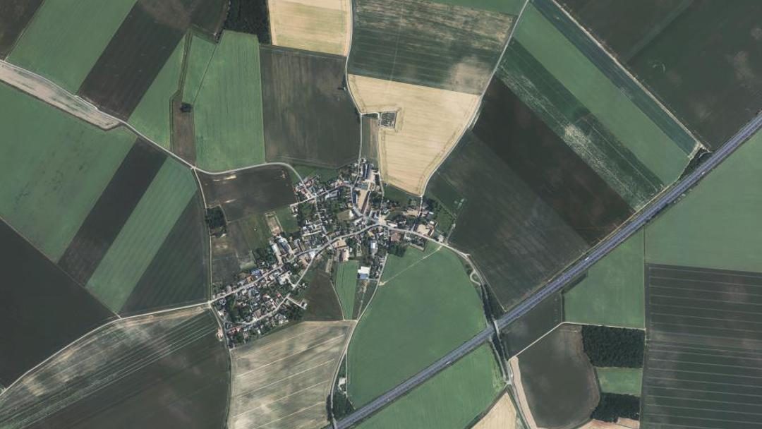 Photo 2 — Ermenonville-la-Grande, Eure-et-Loir (28120)