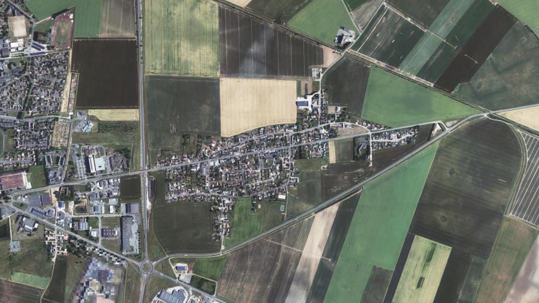 Photo 2 — Jallans, Eure-et-Loir (28200)