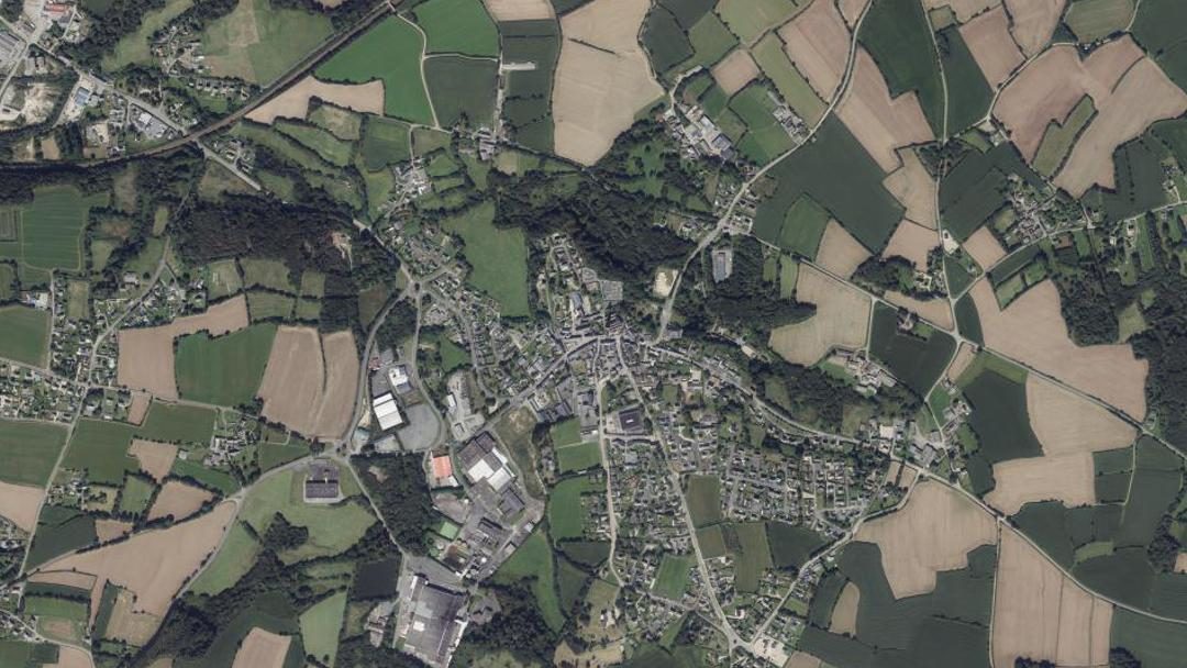 Photo 2 — Lampaul-Guimiliau, Finistère (29400)