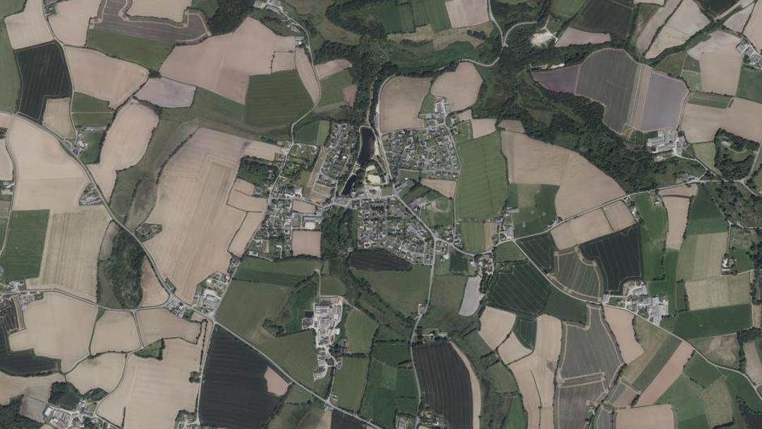 Photo 3 — Saint-Derrien, Finistère (29440)