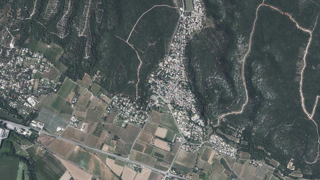 Vue de Saint-Maximin, Gard (30700)