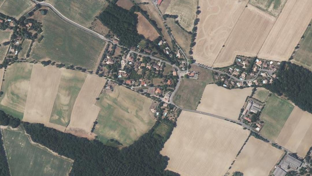 Photo 2 — Mondouzil, Haute-Garonne (31850)
