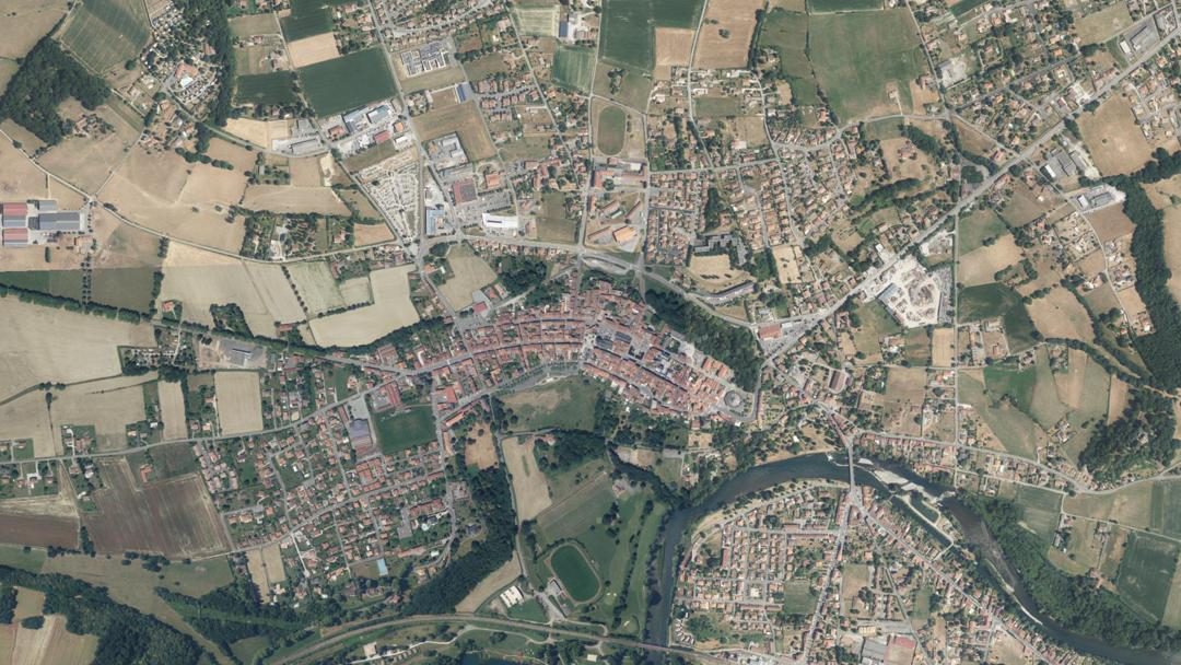 Photo 2 — Montréjeau, Haute-Garonne (31210)
