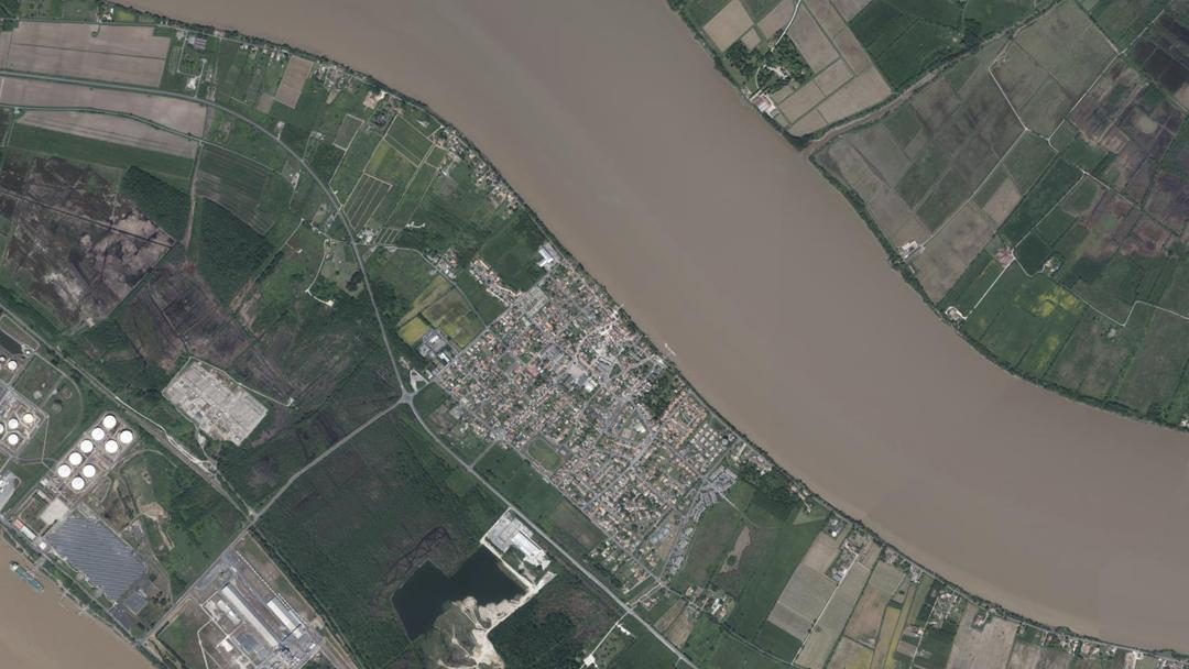 Photo 3 — Ambès, Gironde (33810)