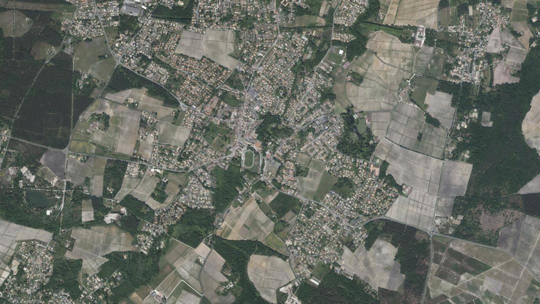 Photo 2 — Léognan, Gironde (33850)