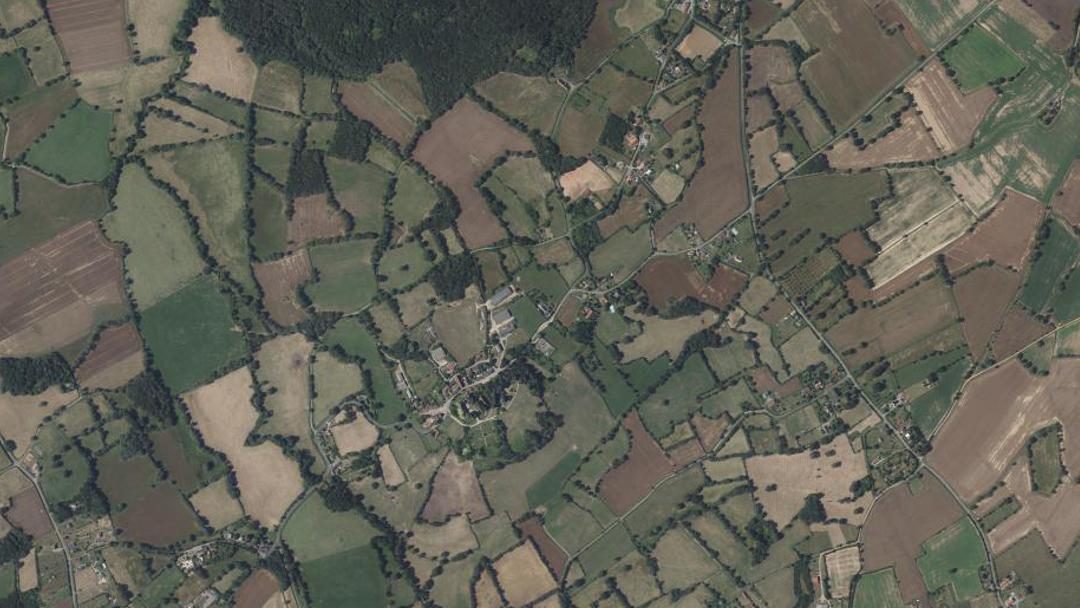 Photo 2 — Lys-Saint-Georges, Indre (36230)