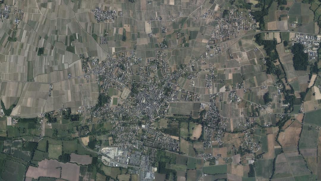 Photo 2 — Bourgueil, Indre-et-Loire (37140)