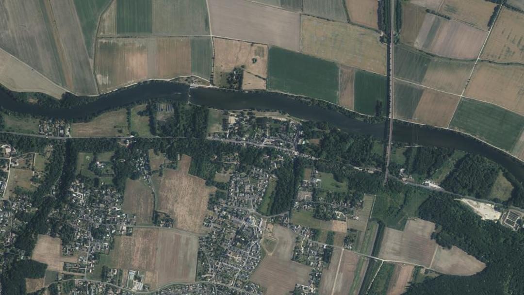 Photo 2 — Larçay, Indre-et-Loire (37270)