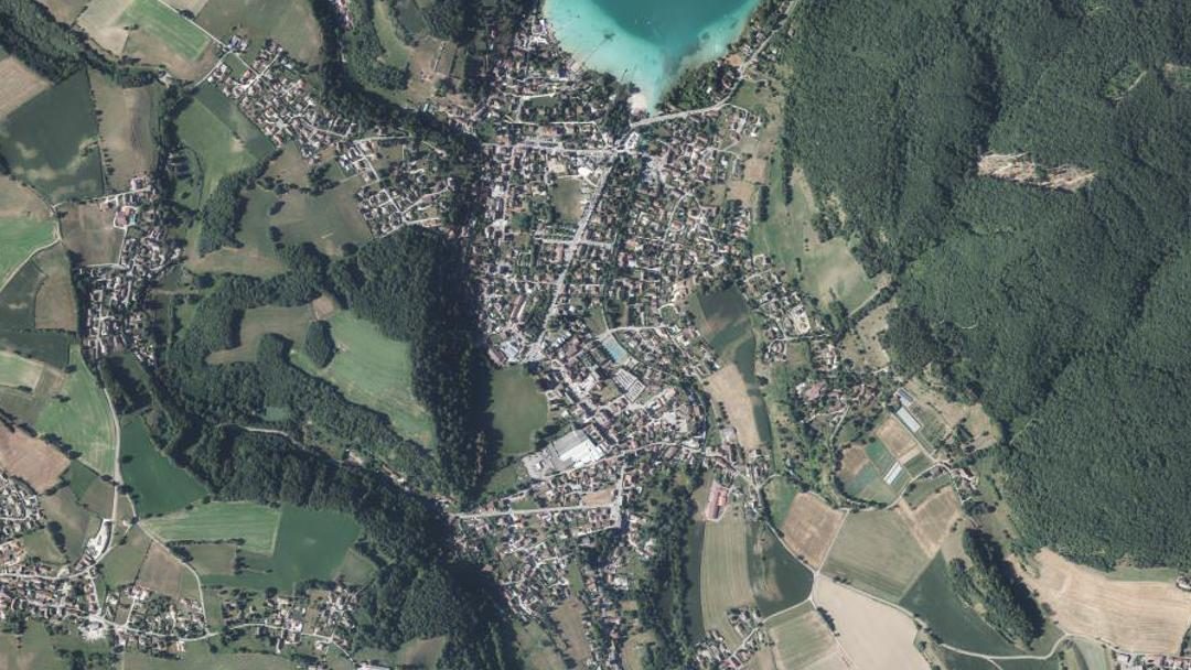 Photo 2 — Charavines, Isère (38850)