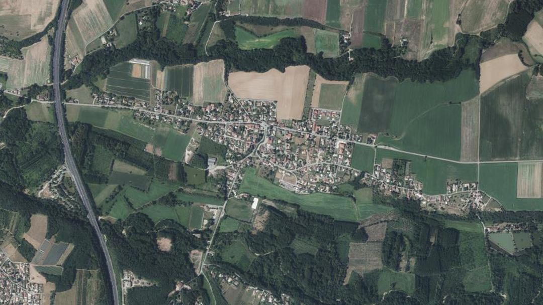 Photo 2 — Cheyssieu, Isère (38550)
