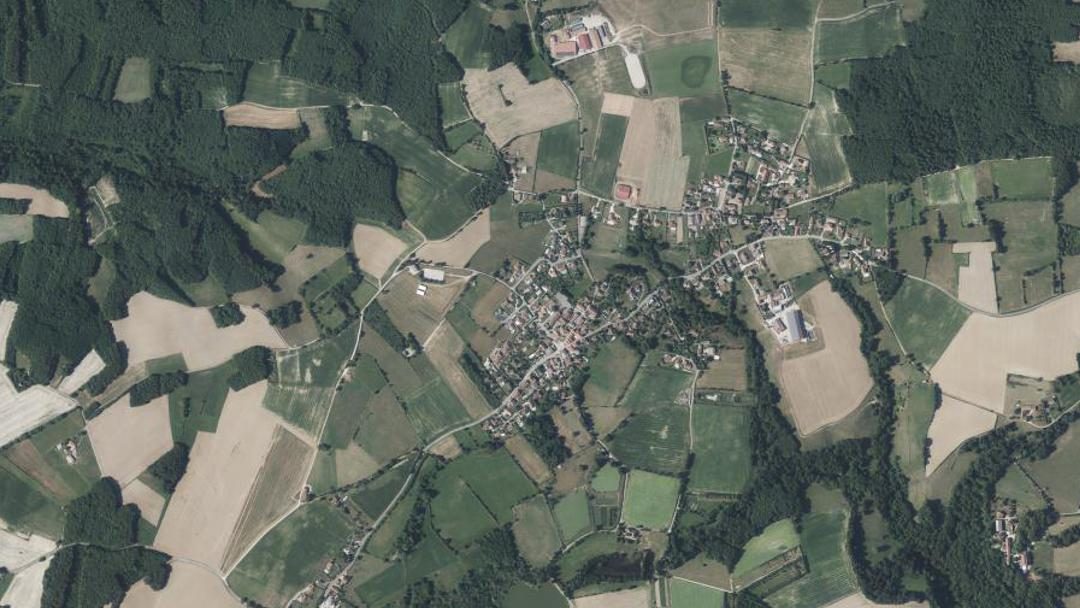 Photo 2 — Chèzeneuve, Isère (38300)