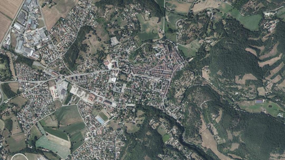 Photo 2 — Crémieu, Isère (38460)