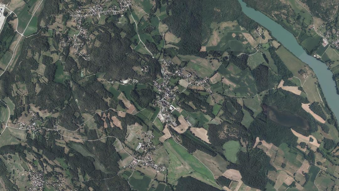 Photo 2 — Creys-Mépieu, Isère (38510)