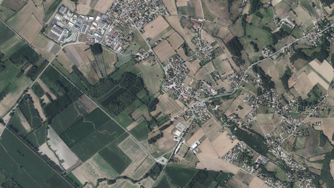 Photo 2 — Frontonas, Isère (38290)