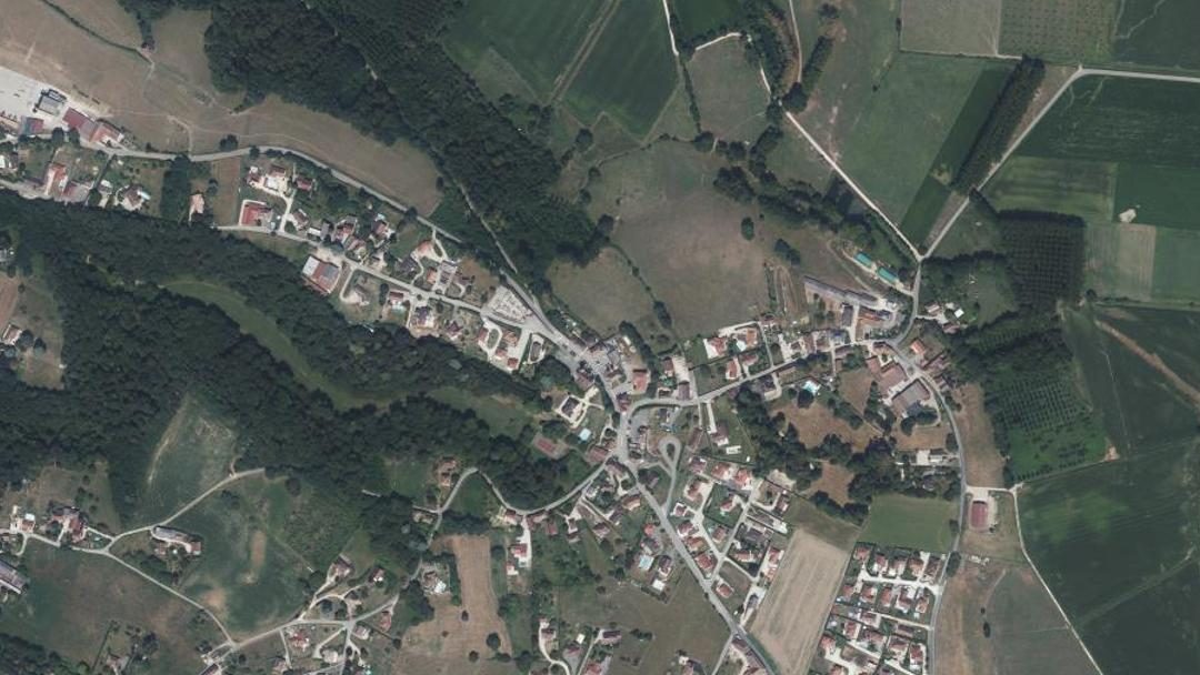 Photo 2 — Granieu, Isère (38490)