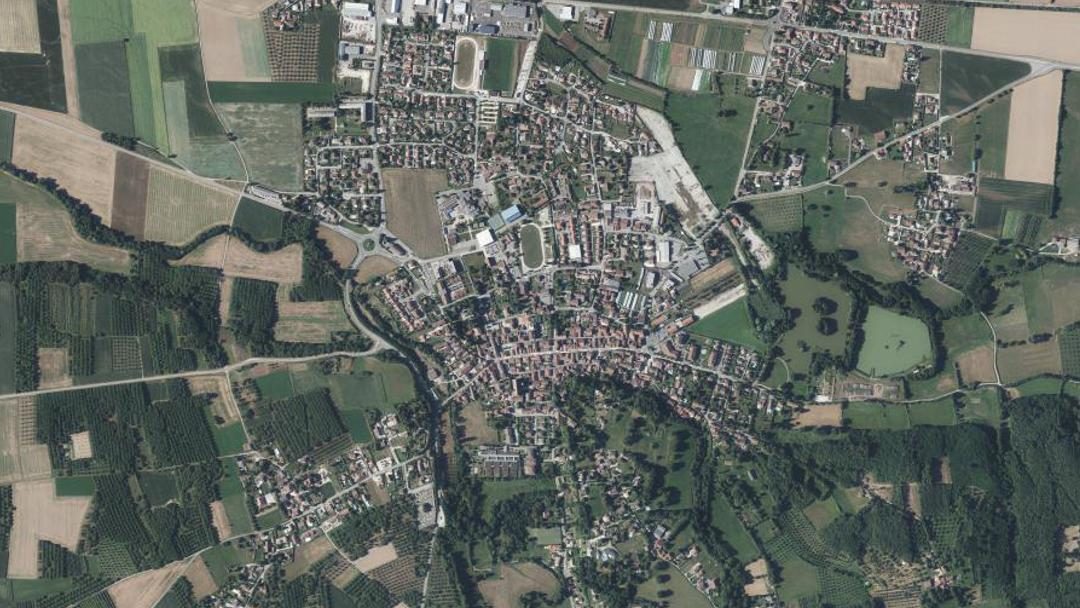 Photo 2 — Saint-Étienne-de-Saint-Geoirs, Isère (38590)