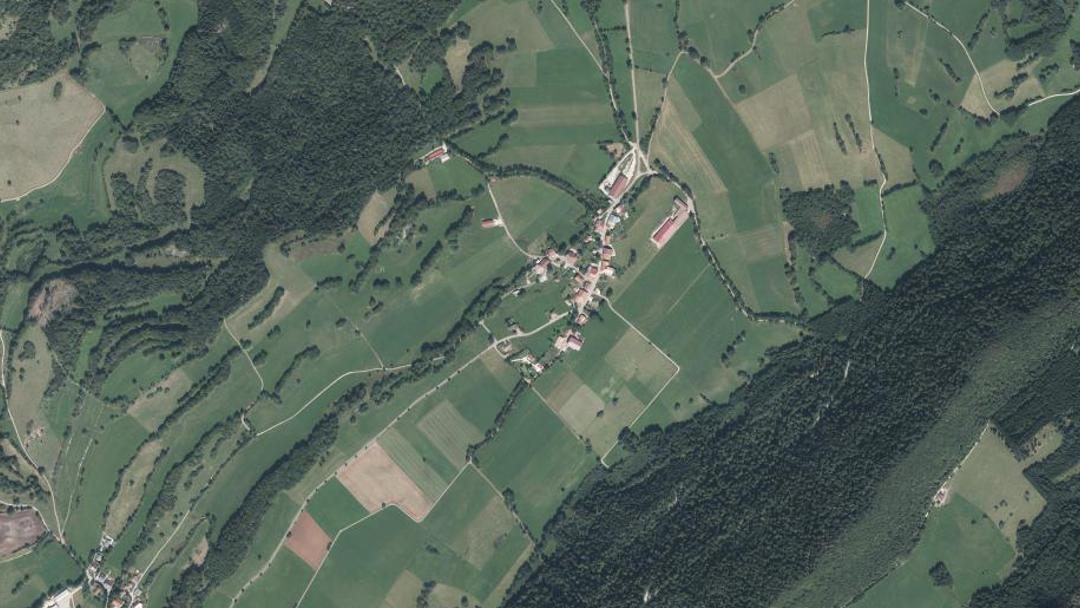 Photo 2 — Les Chalesmes, Jura (39150)