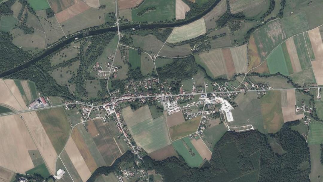 Photo 2 — Chamblay, Jura (39380)