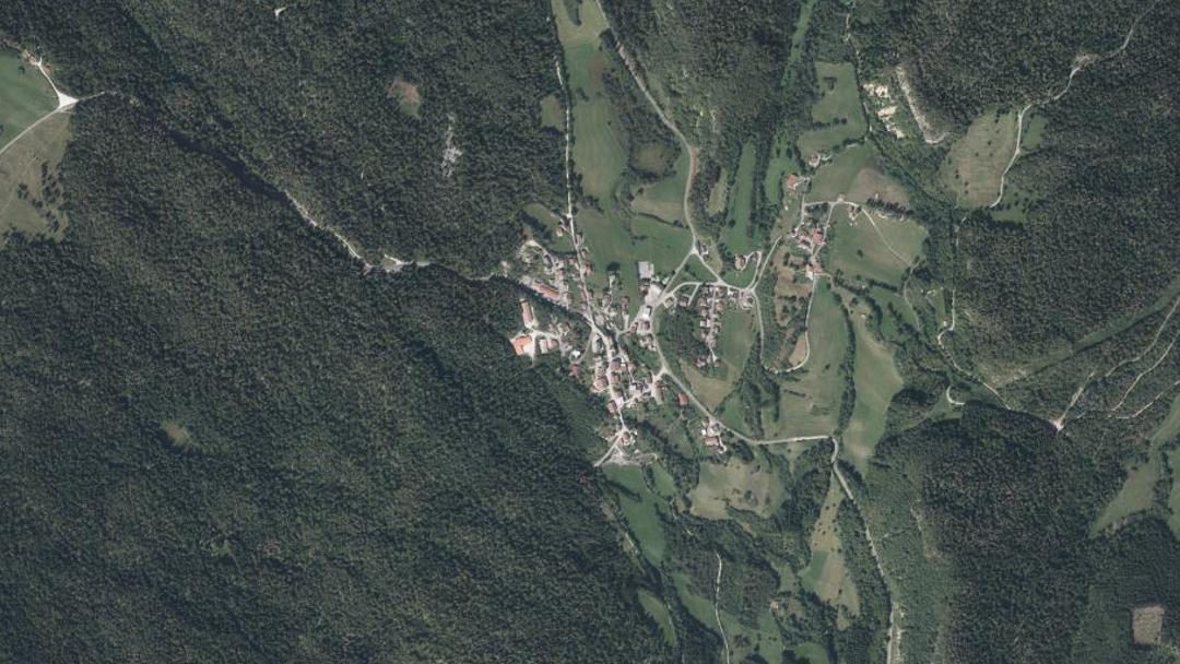 Photo 2 — Les Crozets, Jura (39260)