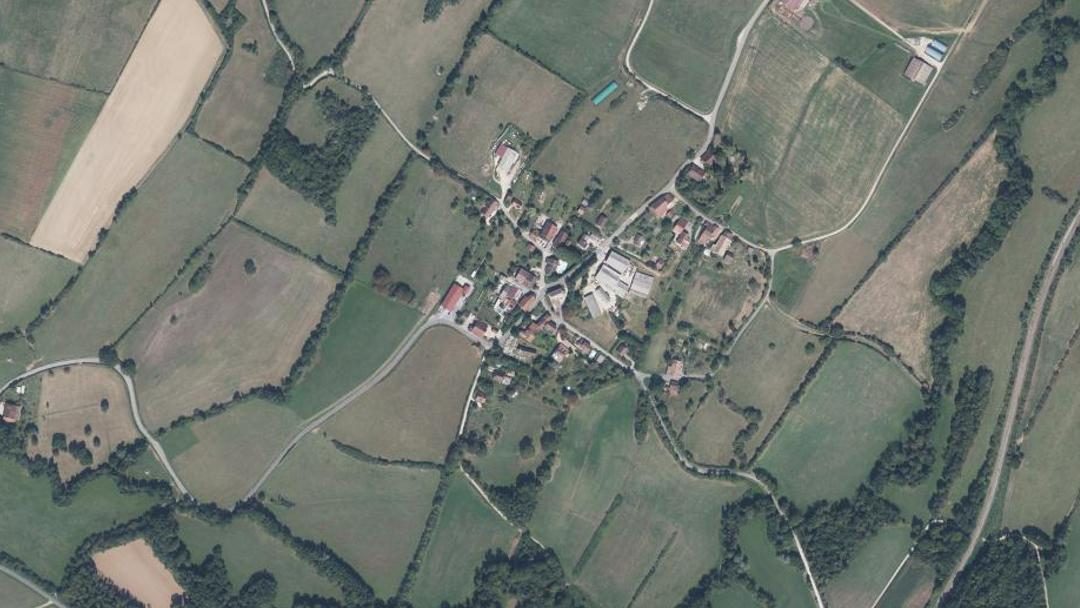 Photo 2 — Darbonnay, Jura (39230)