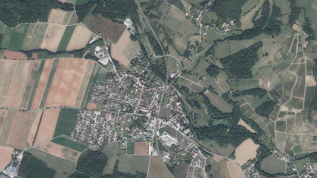 Photo 2 — Domblans, Jura (39210)