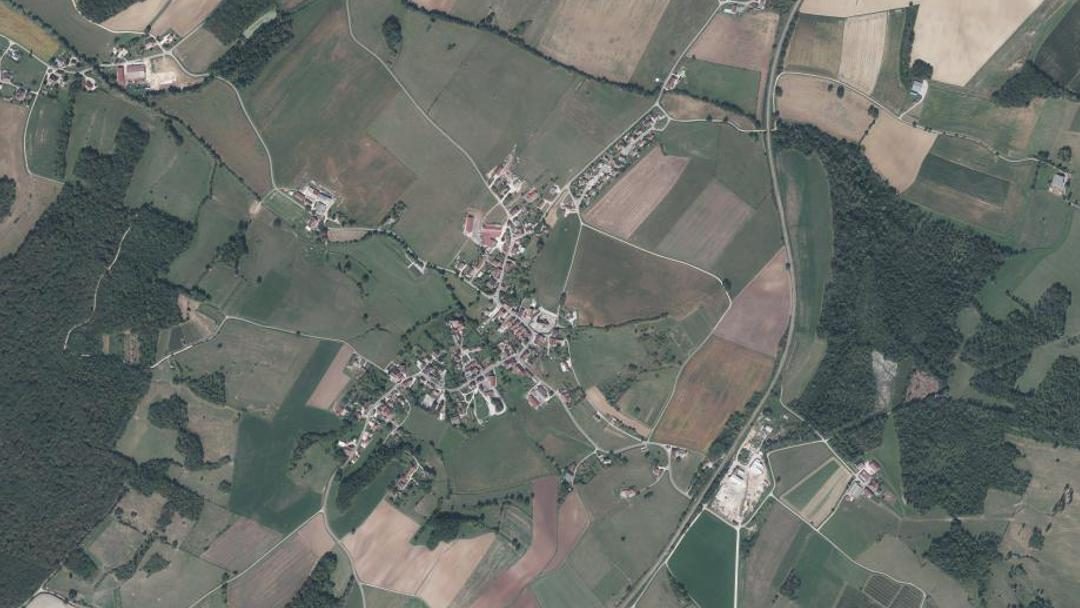 Photo 4 — Grozon, Jura (39800)