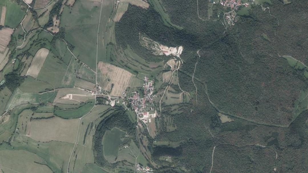Photo 2 — Valzin en Petite Montagne, Jura (39240)