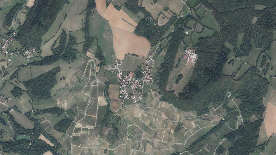 Photo 3 — Menétru-le-Vignoble, Jura (39210)