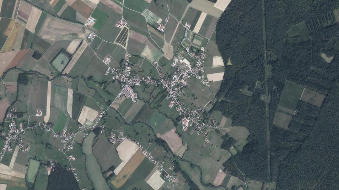 Photo 2 — Rahon, Jura (39120)