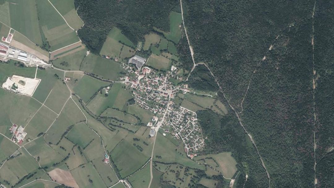 Photo 2 — Saint-Germain-en-Montagne, Jura (39300)