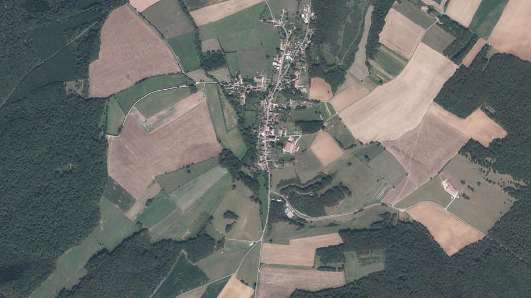 Photo 2 — Saligney, Jura (39350)